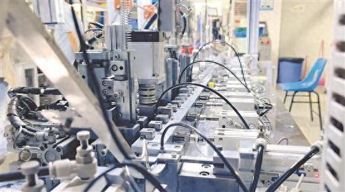 世界工廠 里小企業(yè)的 大收獲 制造業(yè)當家 數(shù)字化賦能